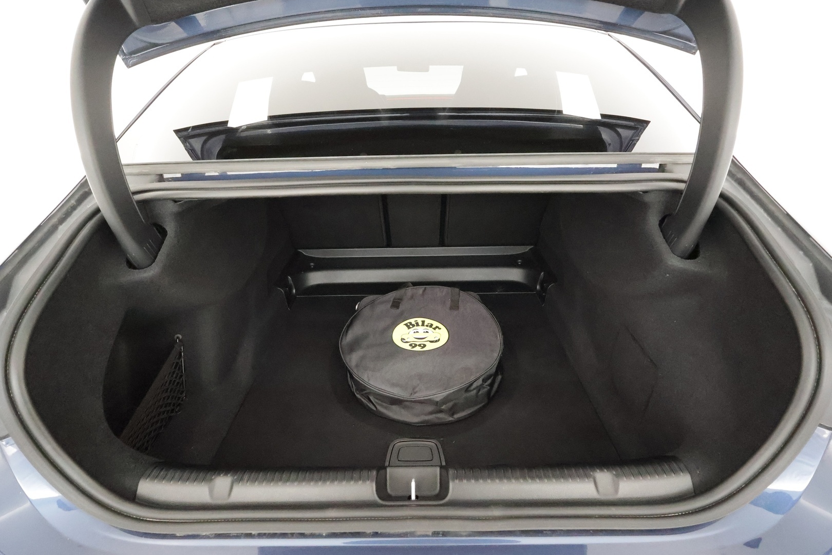 MERCEDES-BENZ EQE 2024