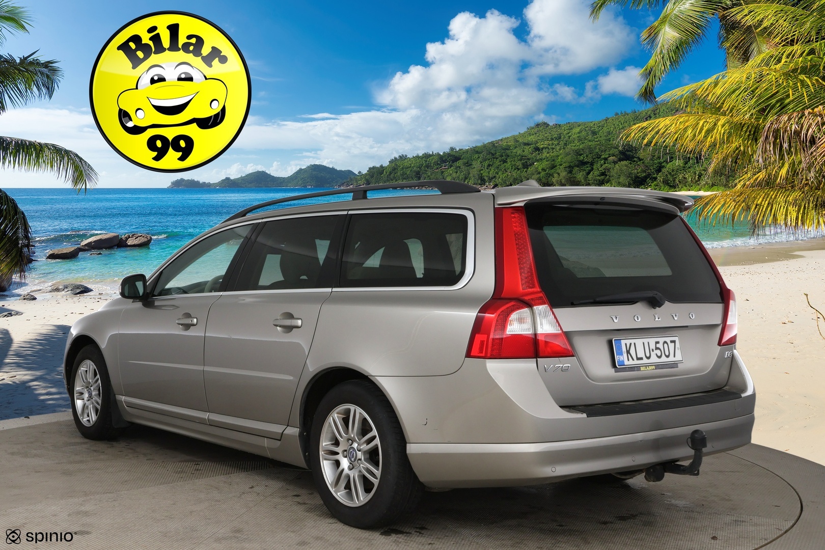 VOLVO V70 2011