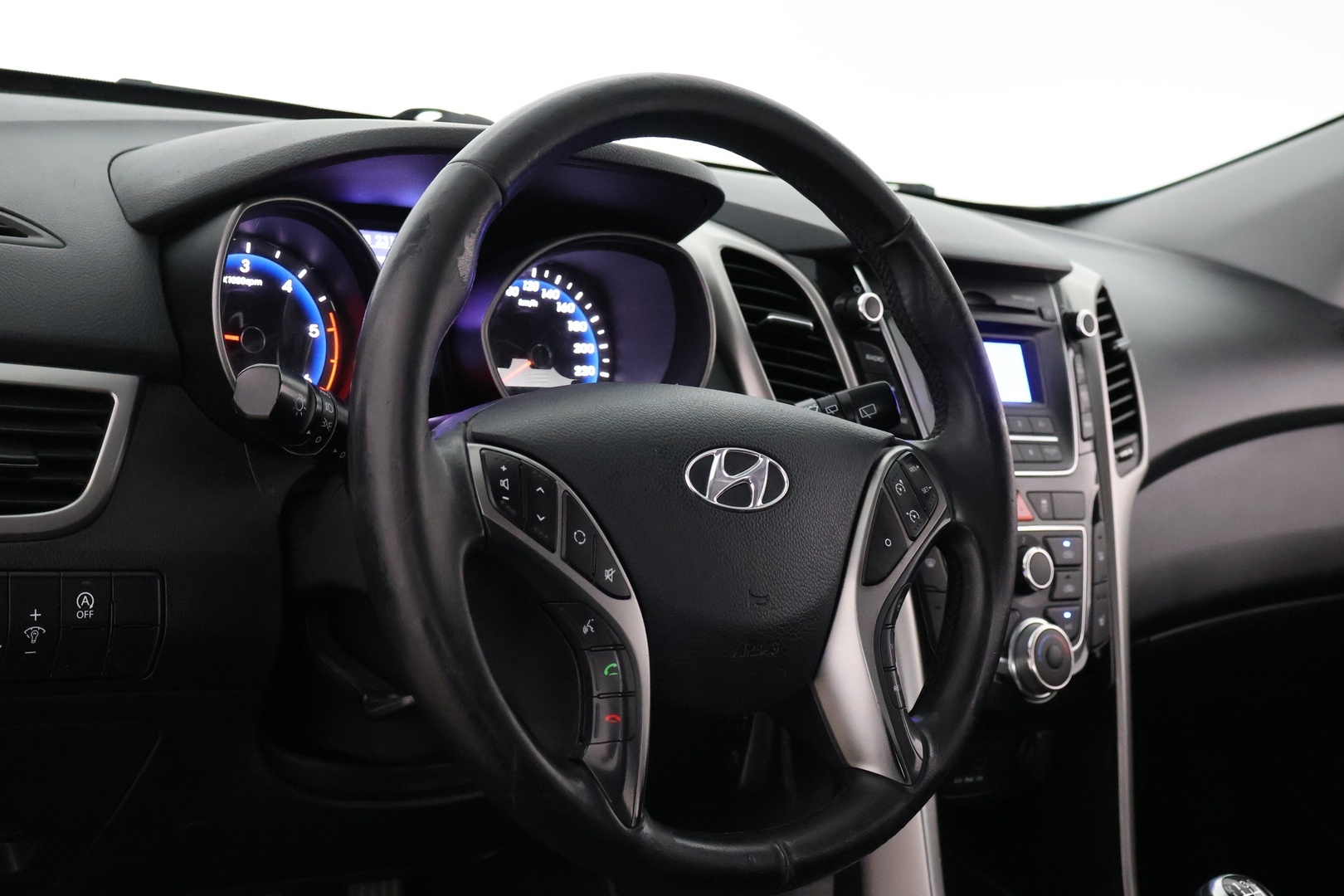 HYUNDAI i30 5d 2012