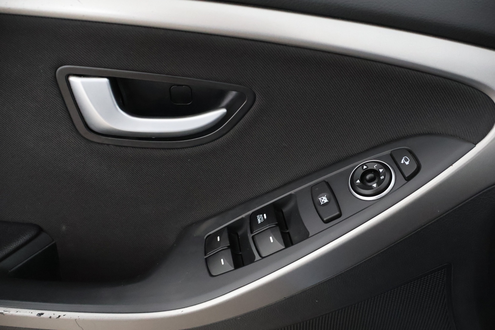 HYUNDAI i30 5d 2012