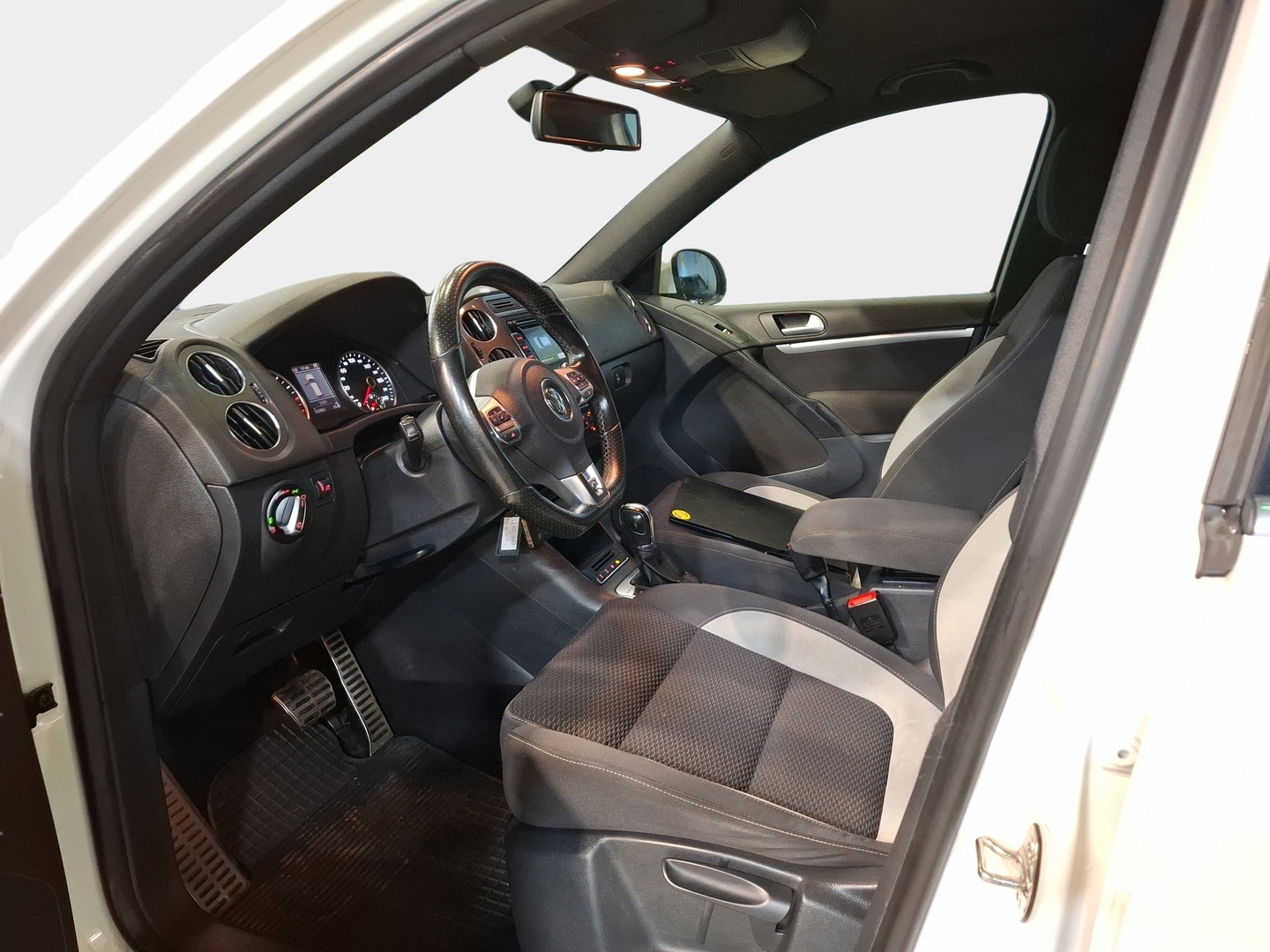 VOLKSWAGEN Tiguan 2013