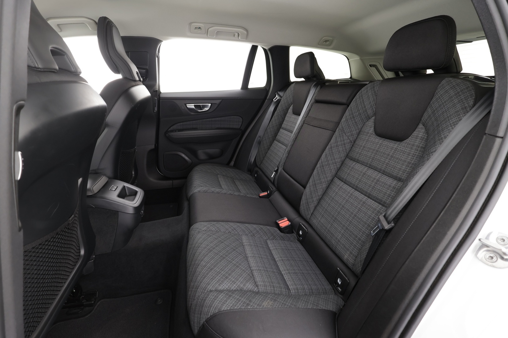 VOLVO V60 Cross Country 2023