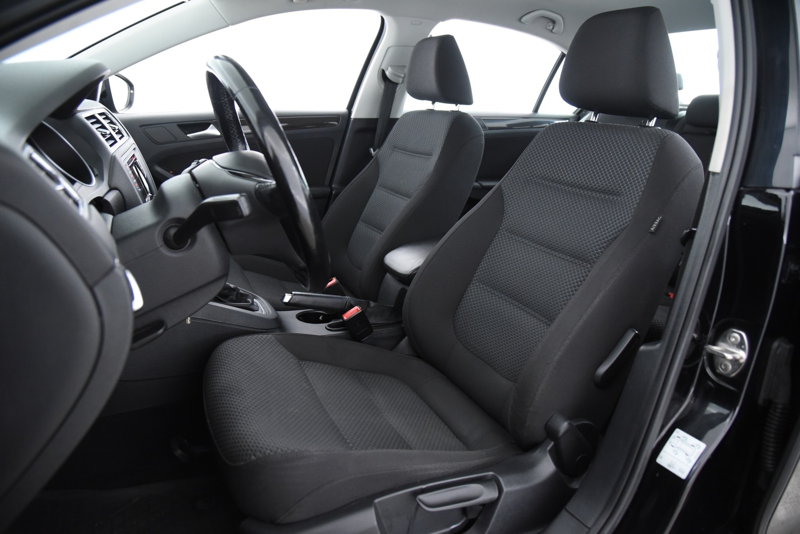 VOLKSWAGEN Jetta 2017