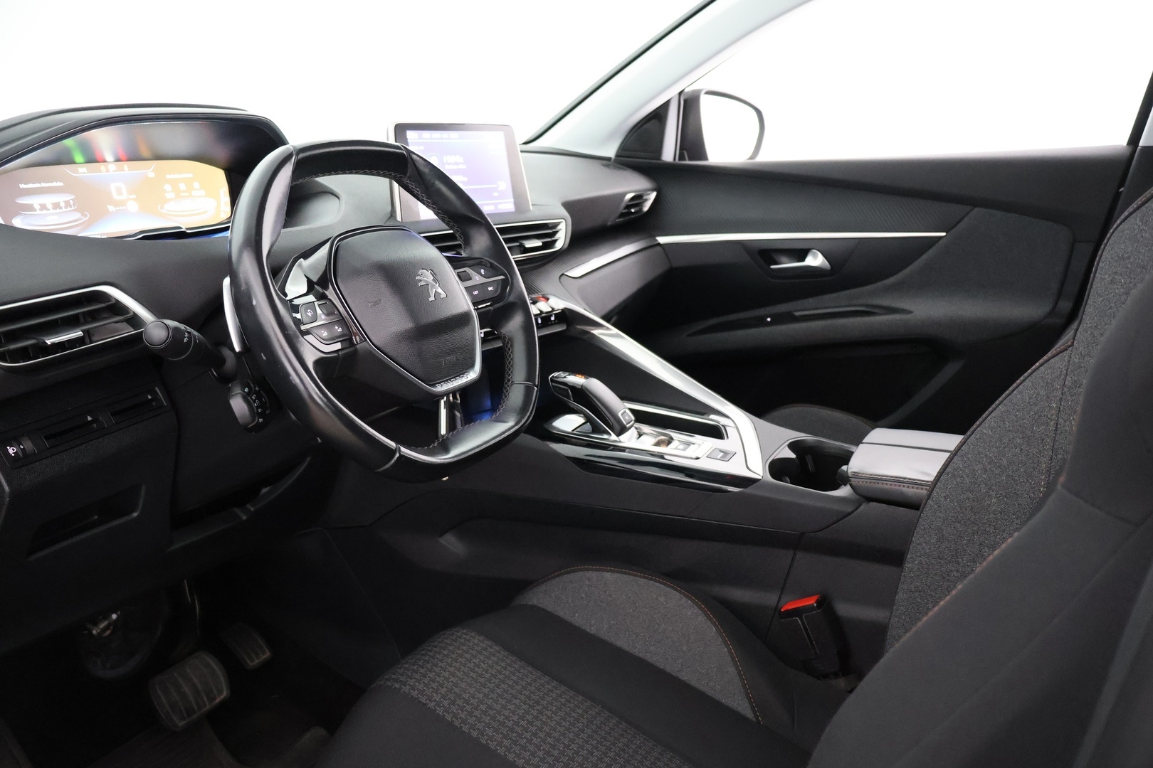 PEUGEOT 3008 2018
