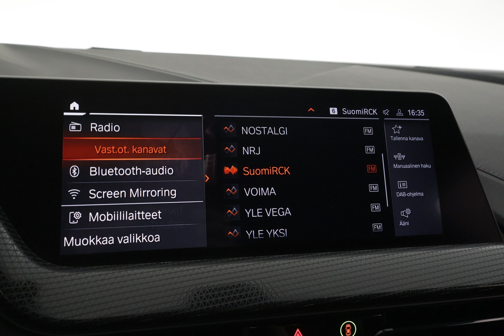 BMW 118 2022