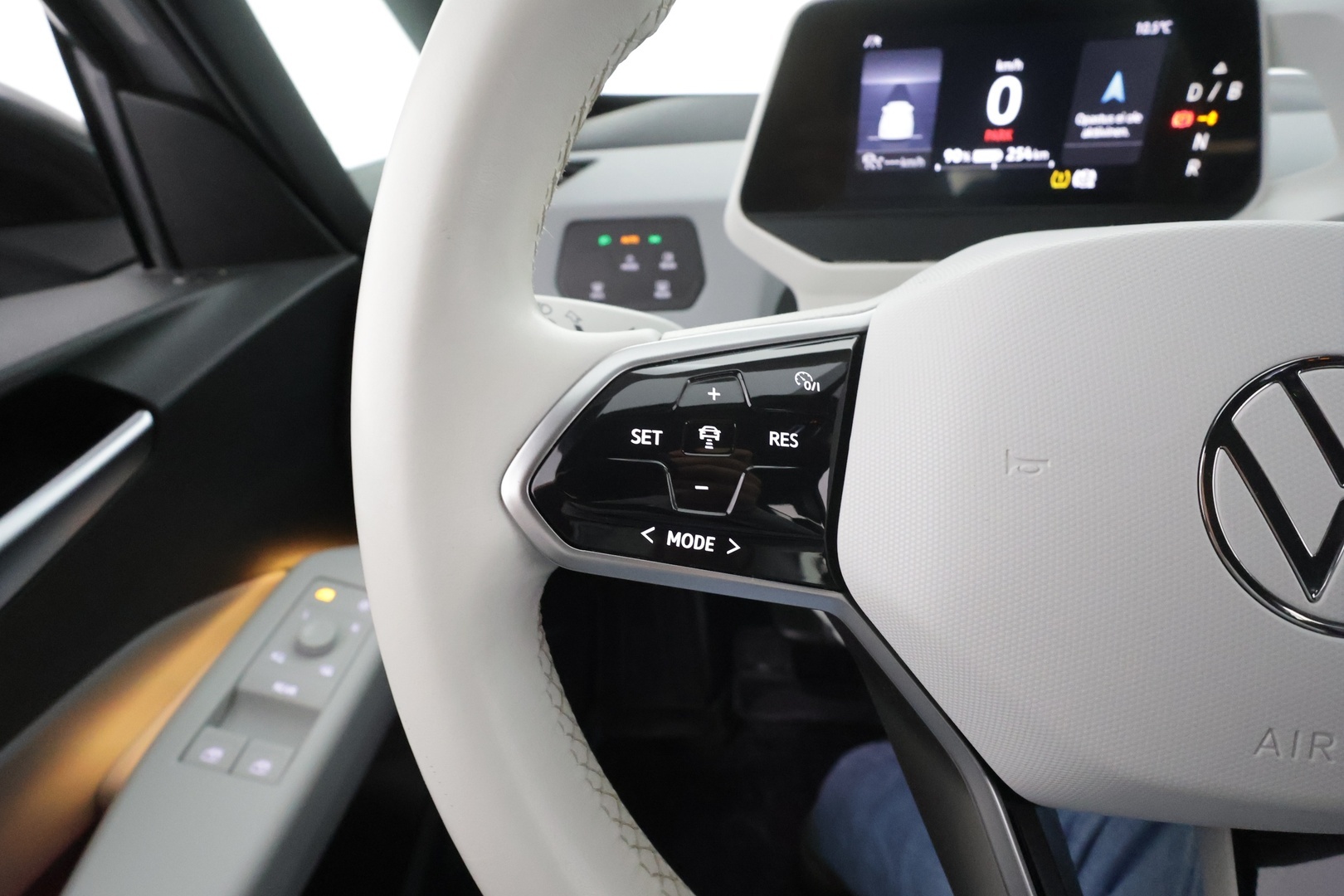 VOLKSWAGEN ID.3 2023