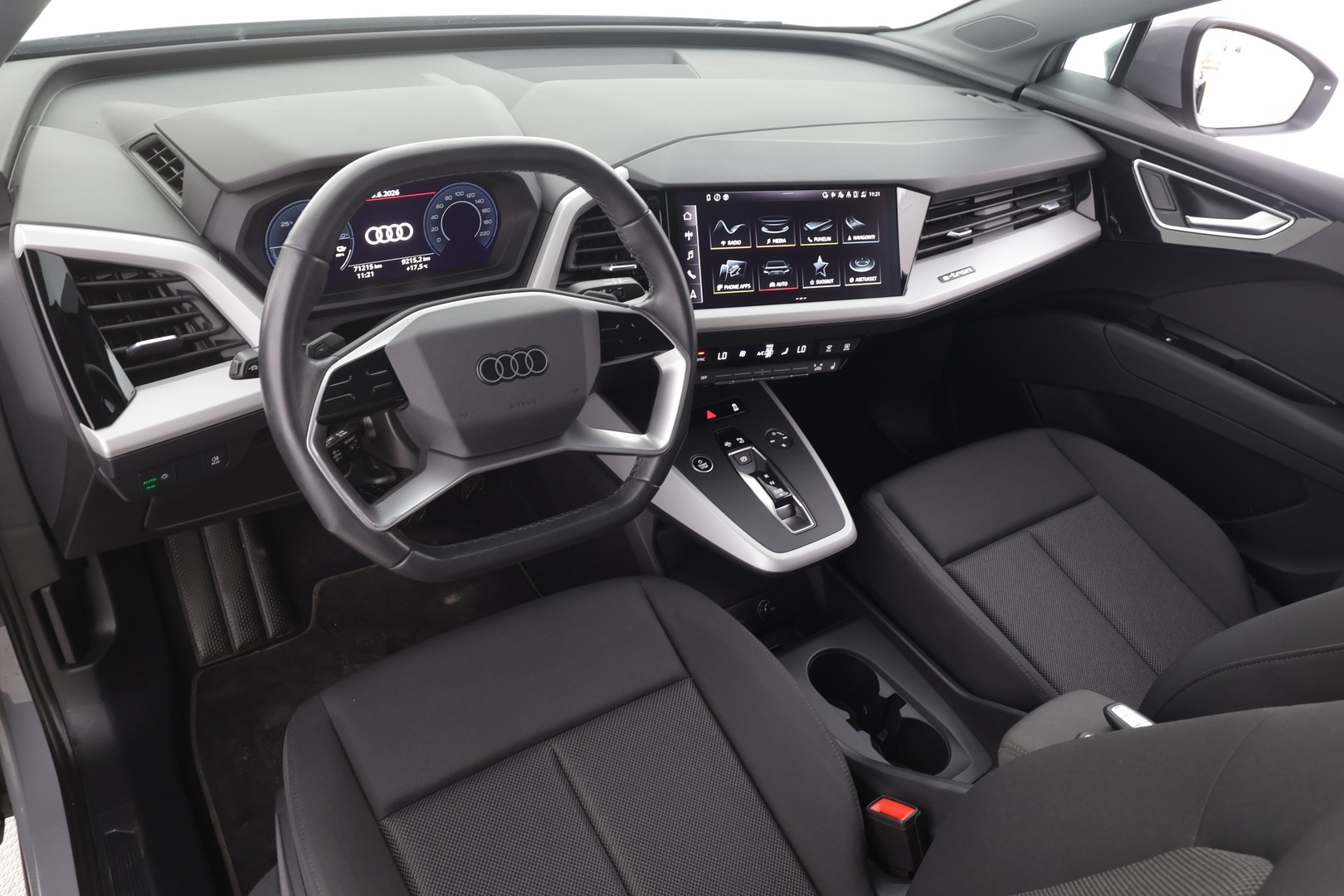 AUDI Q4 e-tron 2023