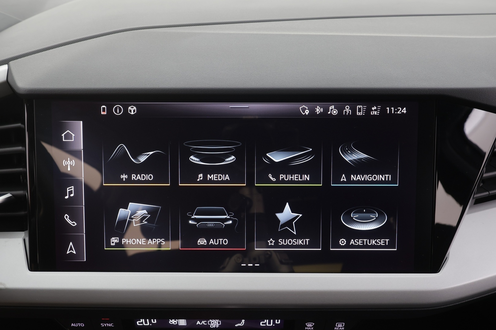 AUDI Q4 e-tron 2023
