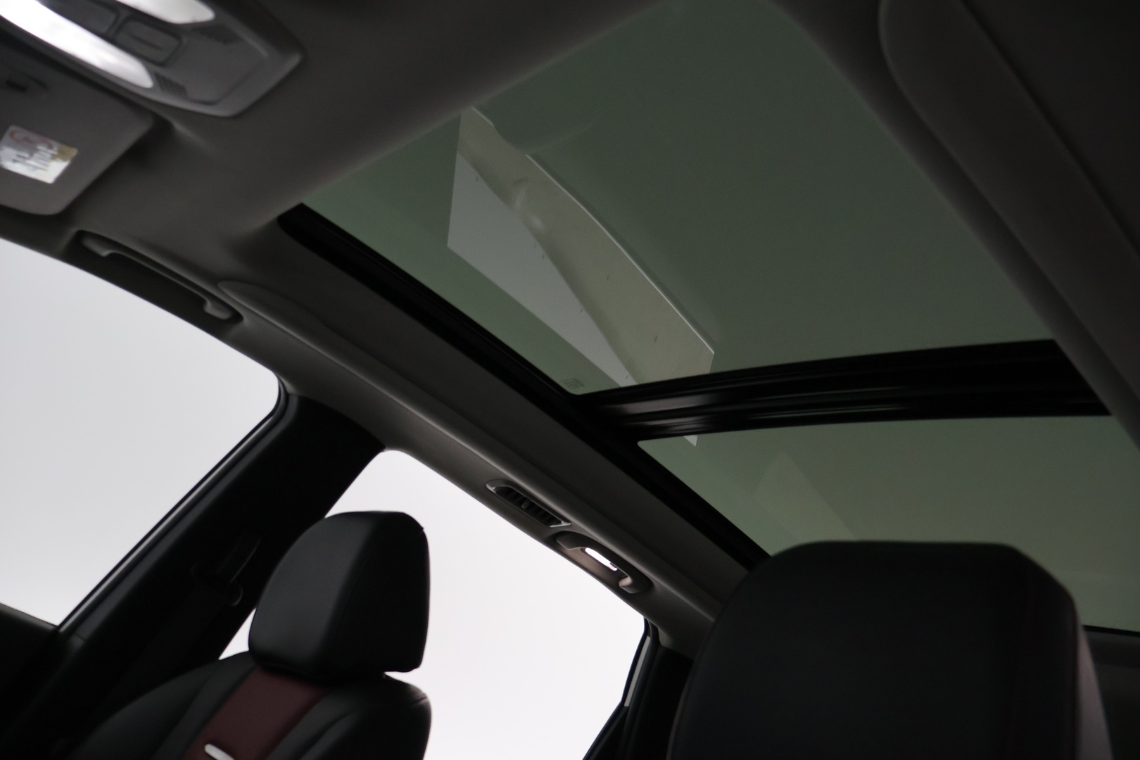 MAXUS Euniq 5 2021