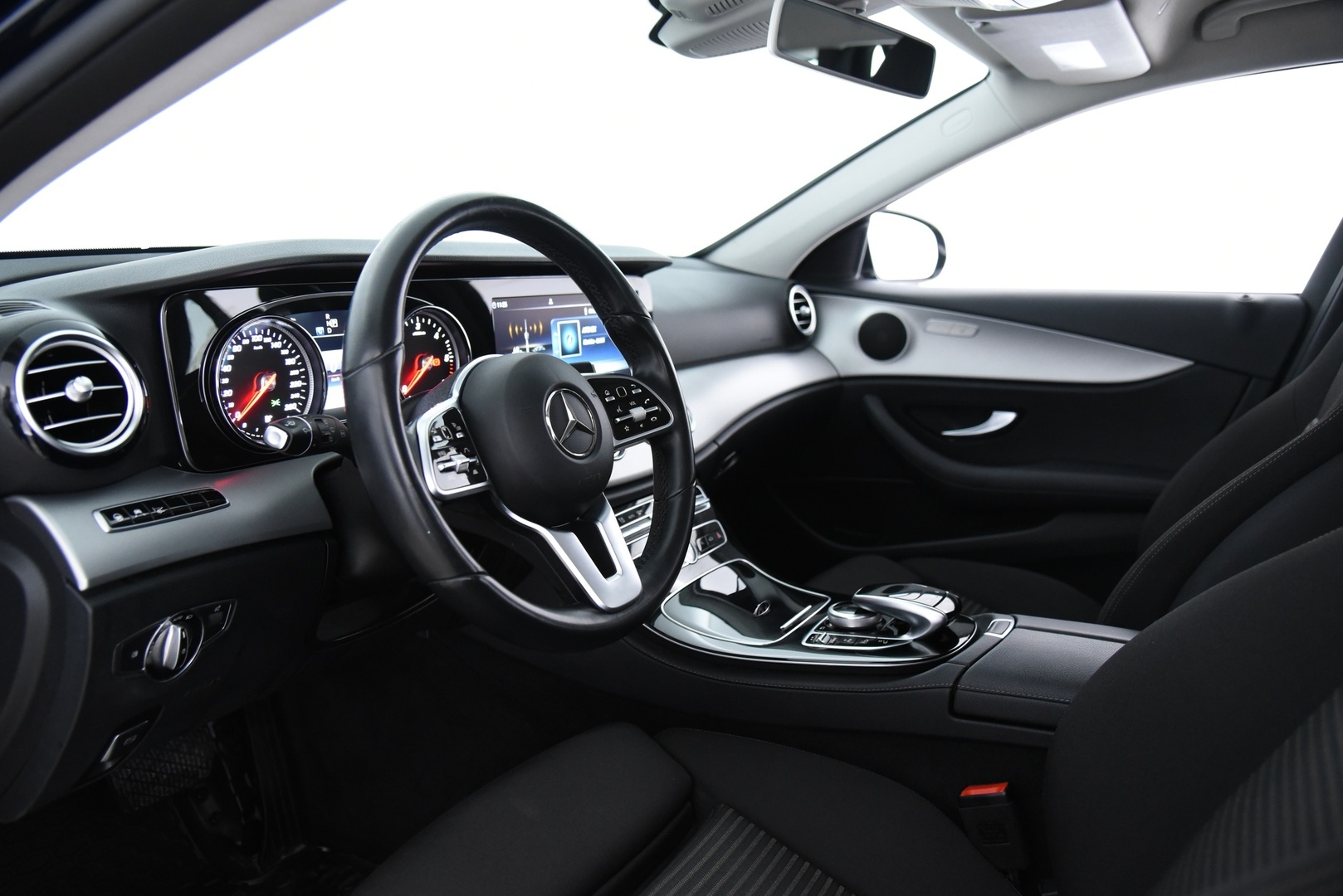 MERCEDES-BENZ E 2020