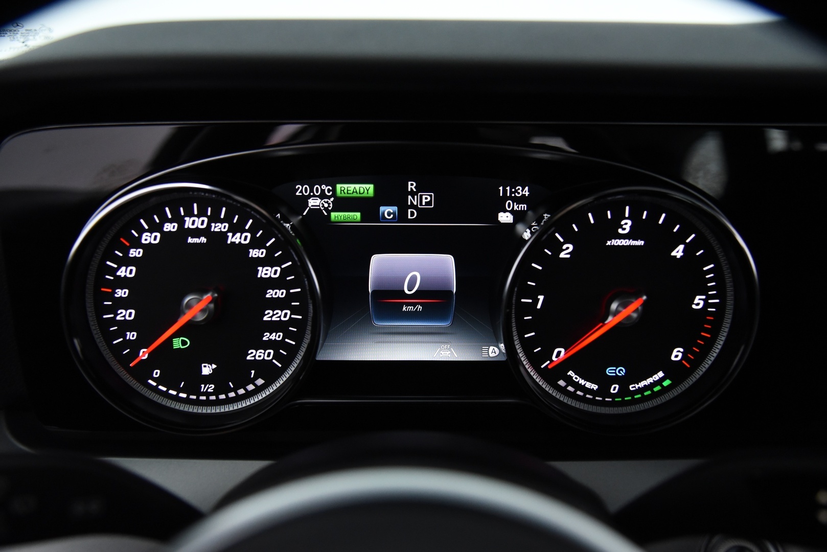 MERCEDES-BENZ E 2020