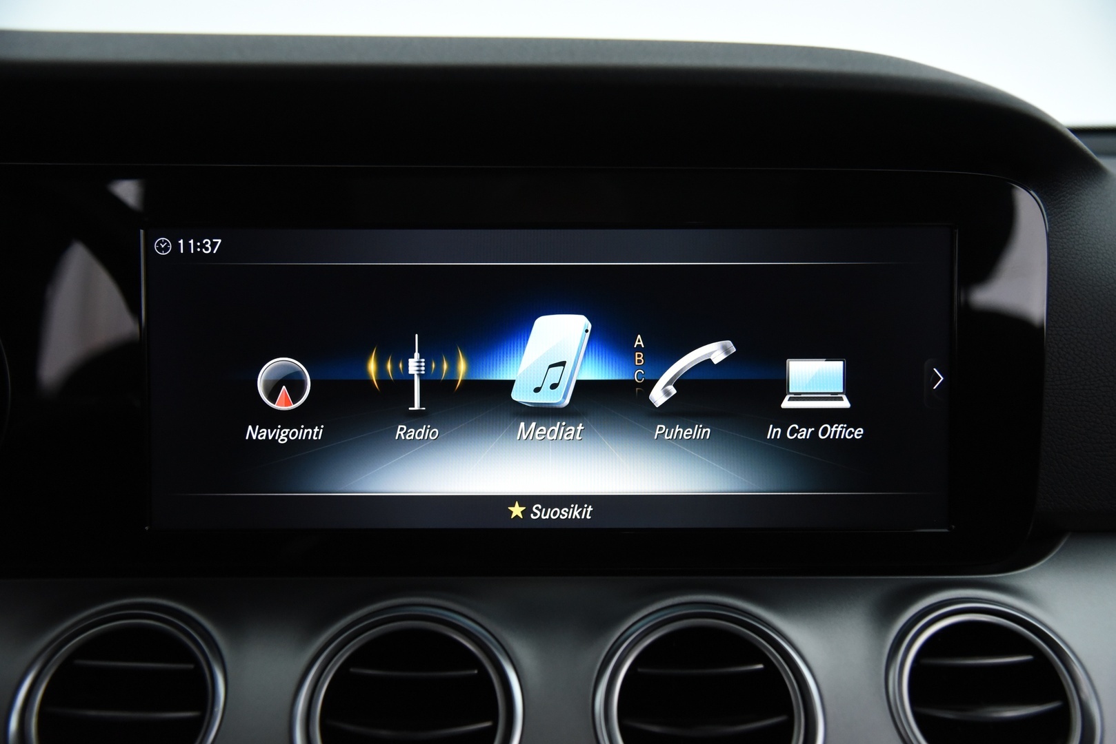 MERCEDES-BENZ E 2020