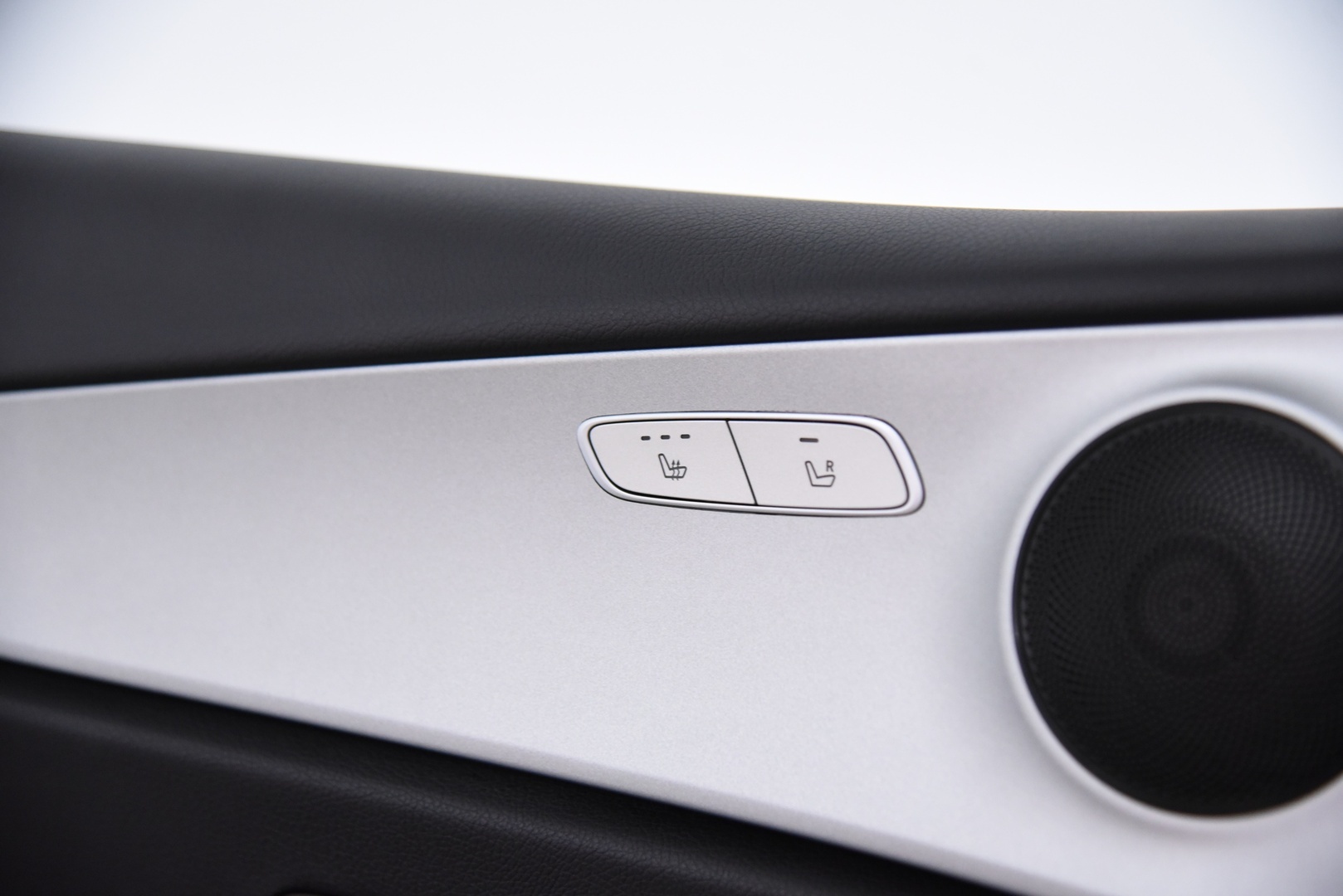 MERCEDES-BENZ E 2020