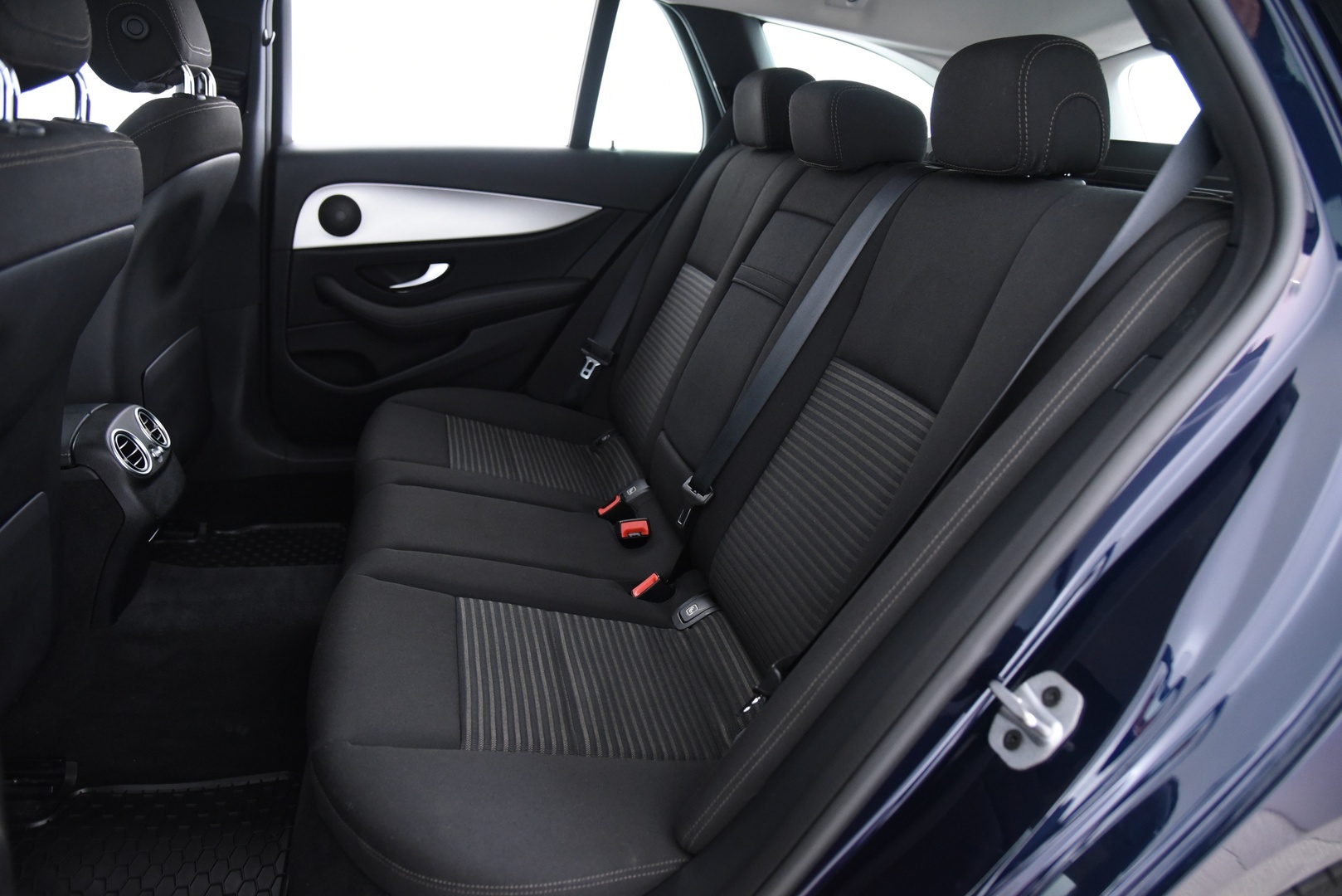 MERCEDES-BENZ E 2020