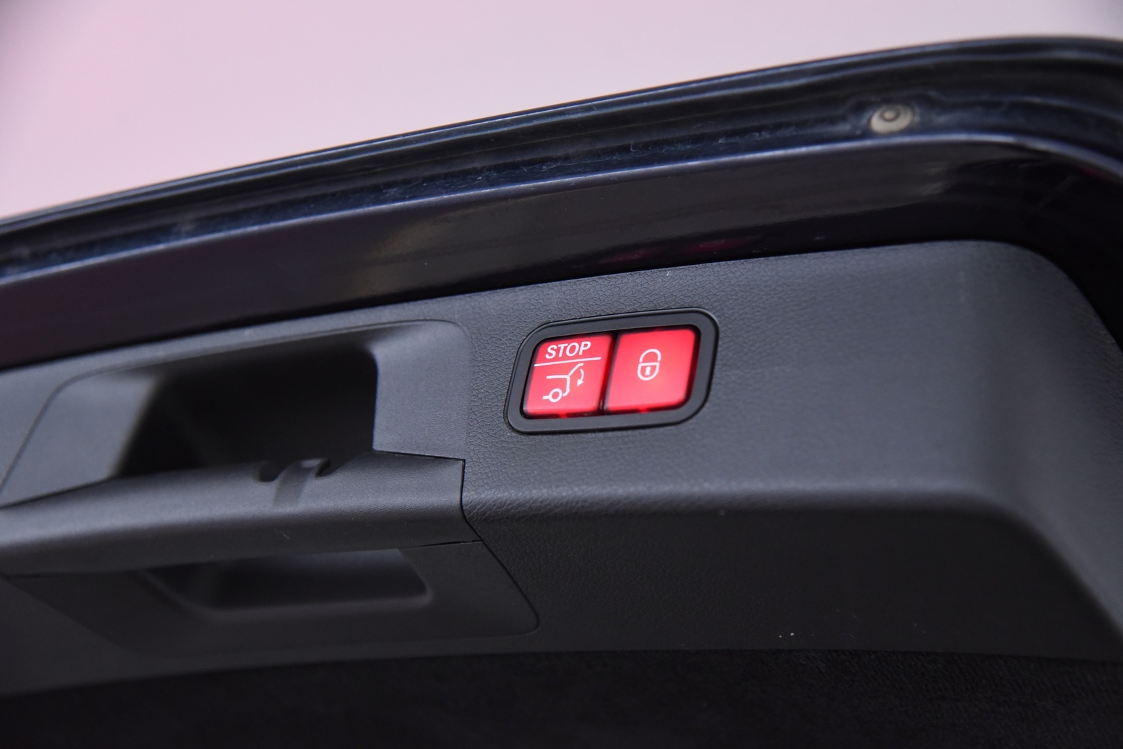 MERCEDES-BENZ E 2020