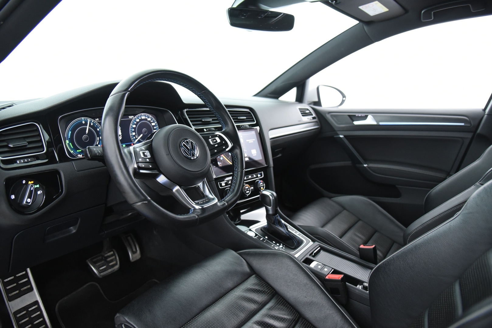 VOLKSWAGEN GOLF 2020