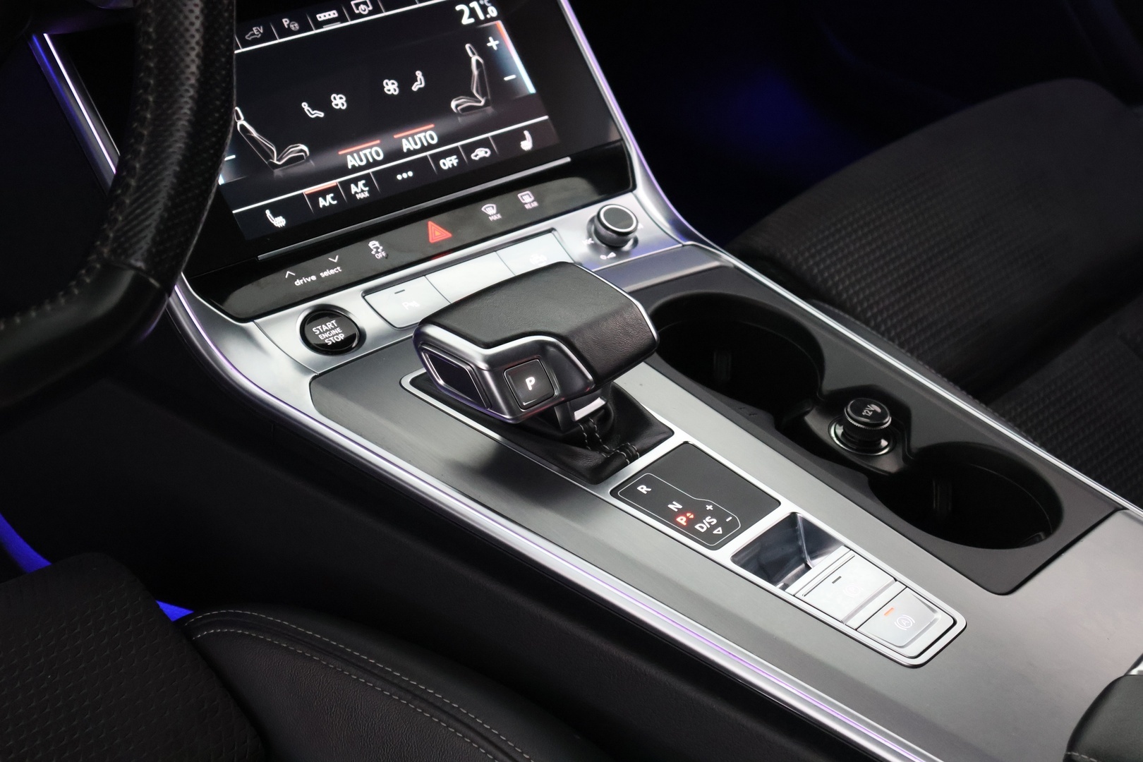 AUDI A6 2021