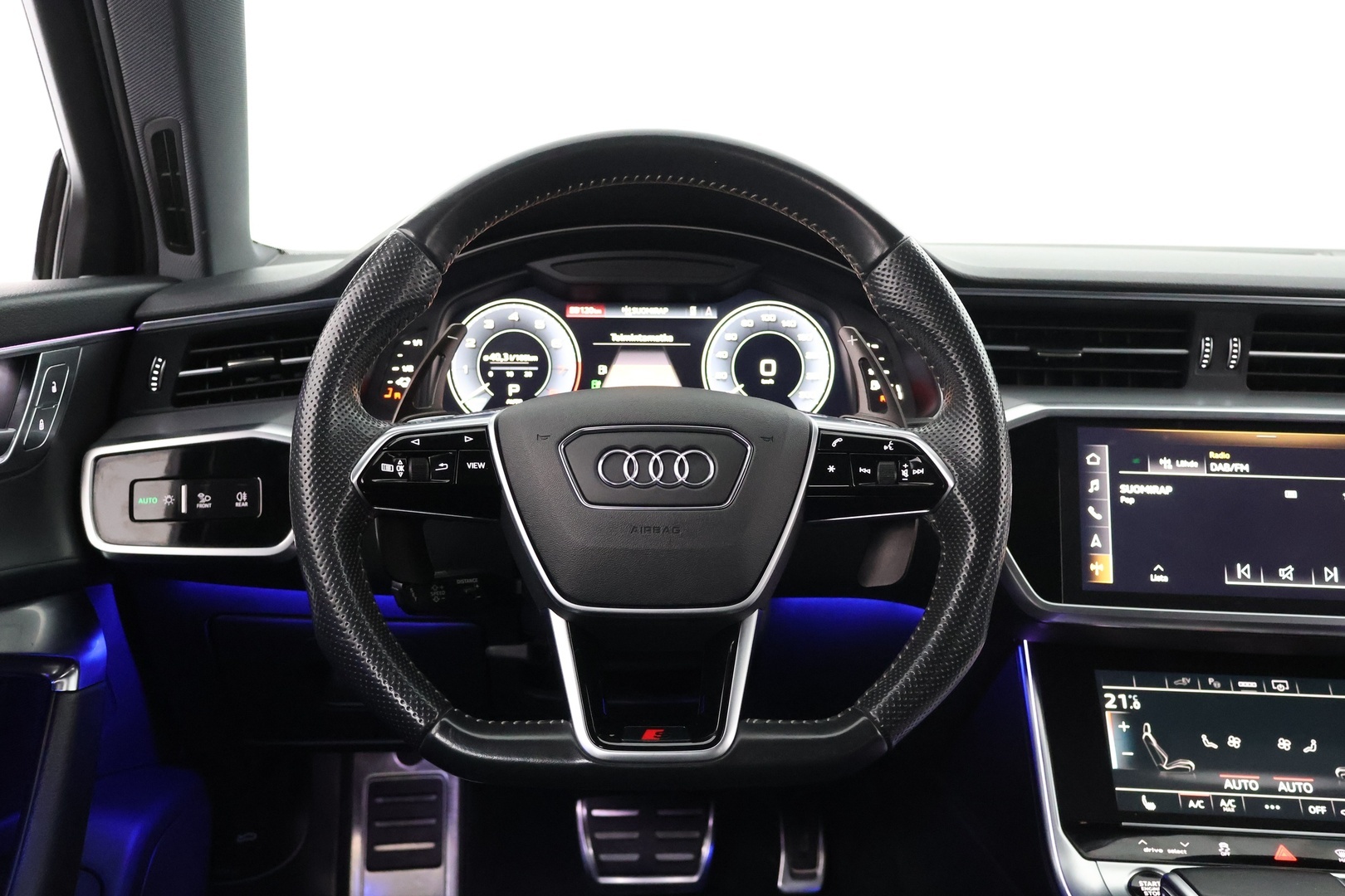 AUDI A6 2021