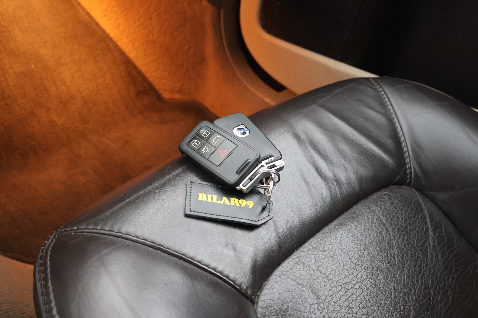 VOLVO XC70 2010
