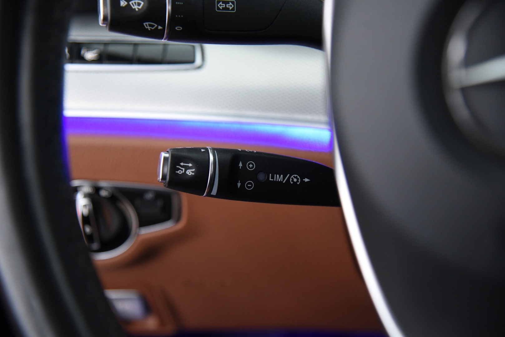 MERCEDES-BENZ E 2017