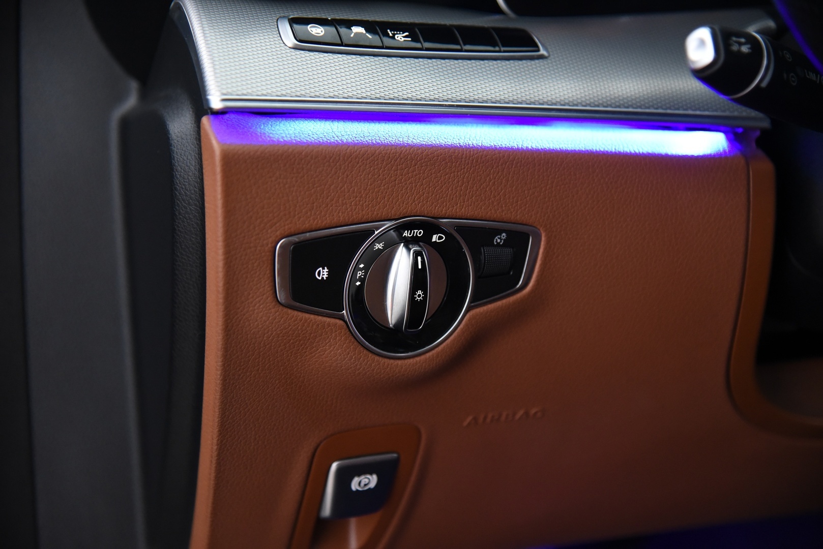 MERCEDES-BENZ E 2017