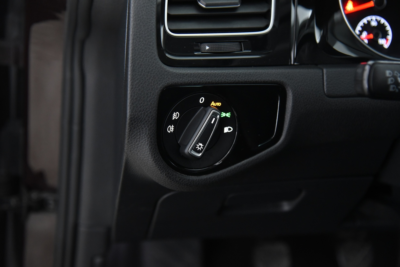 VOLKSWAGEN Golf 2018