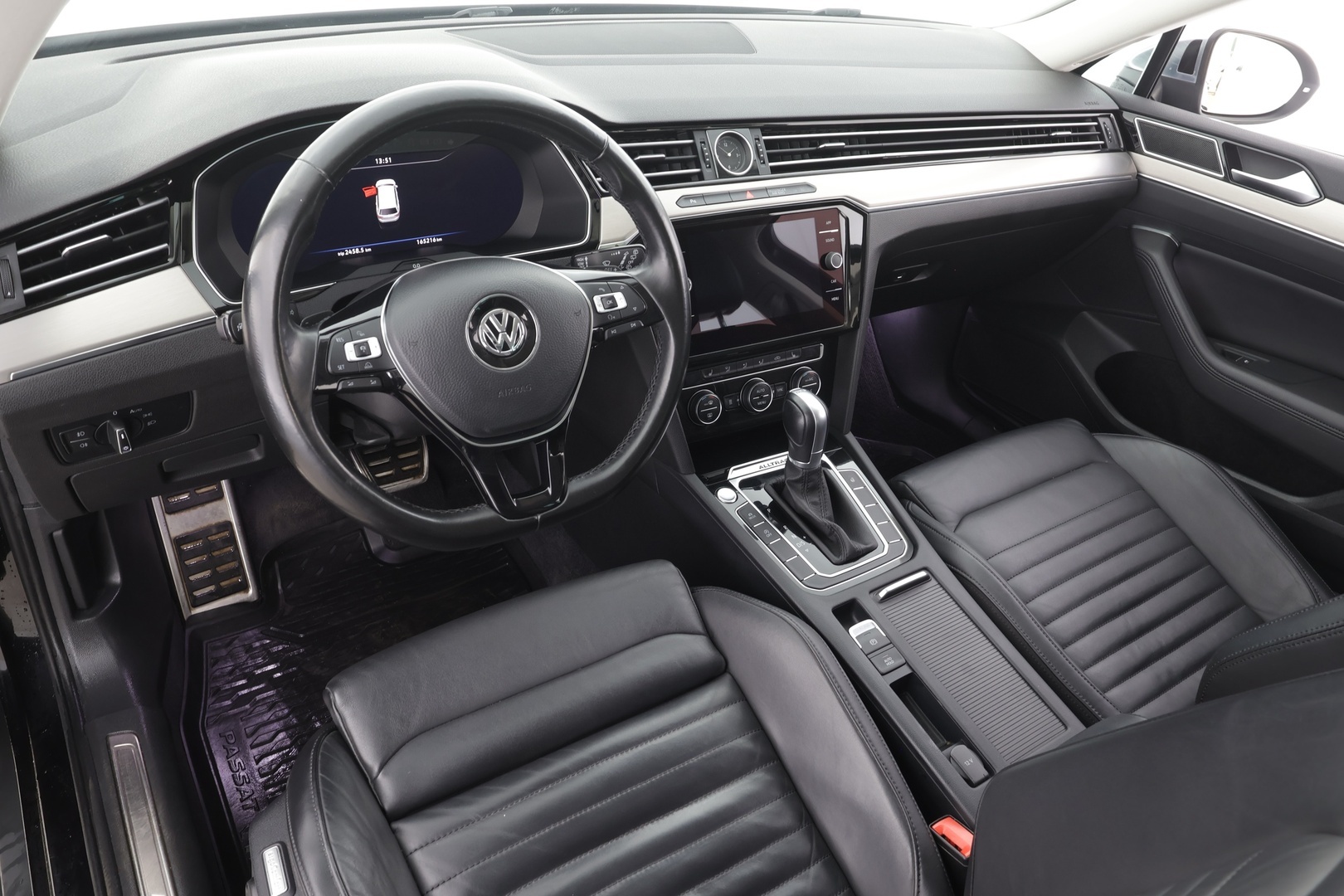 VOLKSWAGEN Passat 2018