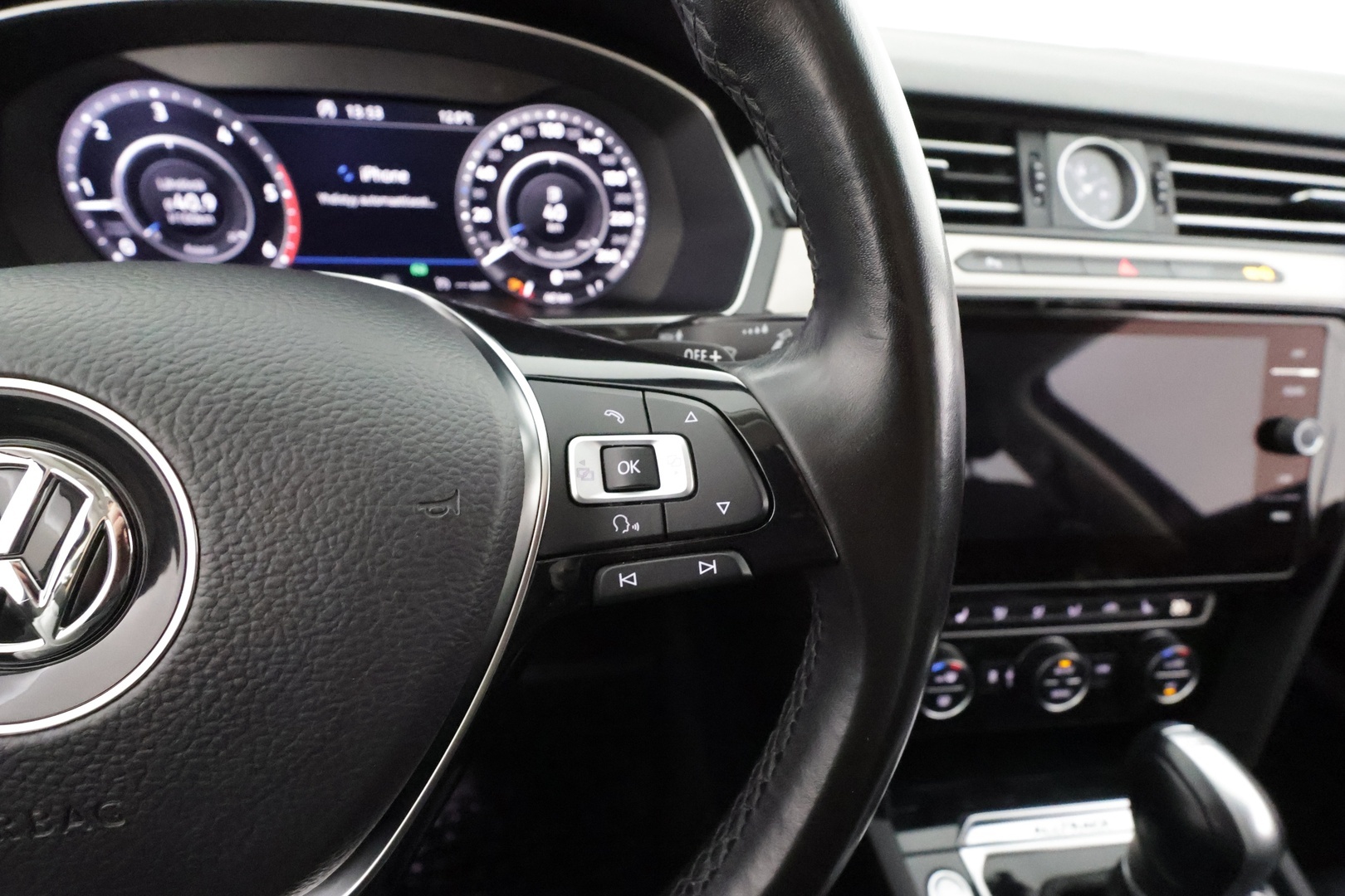 VOLKSWAGEN Passat 2018