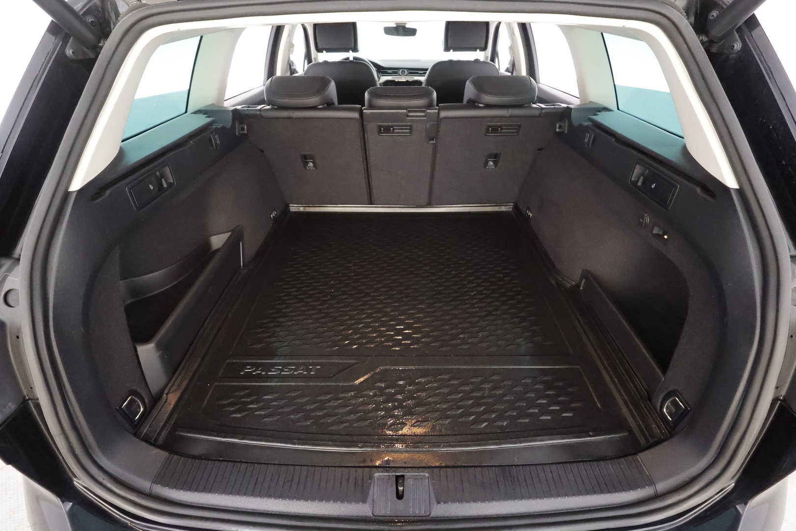 VOLKSWAGEN Passat 2018