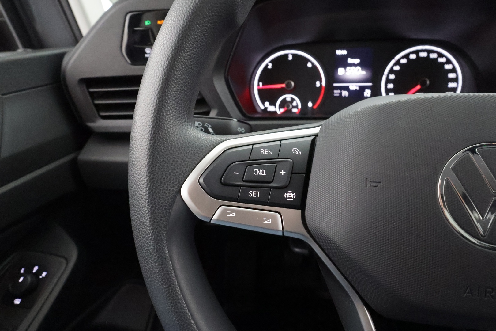 VOLKSWAGEN Caddy 2023