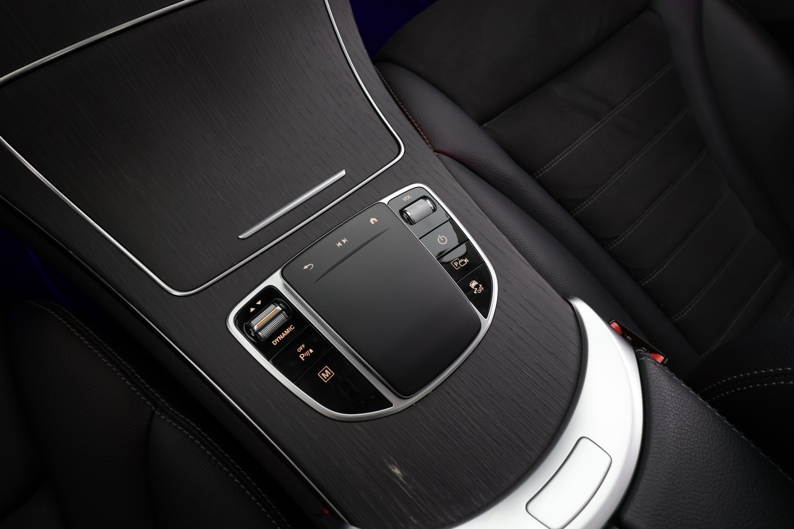 MERCEDES-BENZ GLC 2021