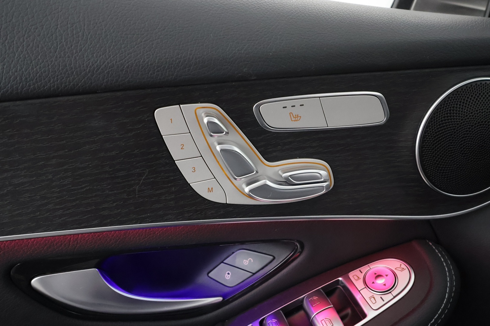 MERCEDES-BENZ GLC 2021