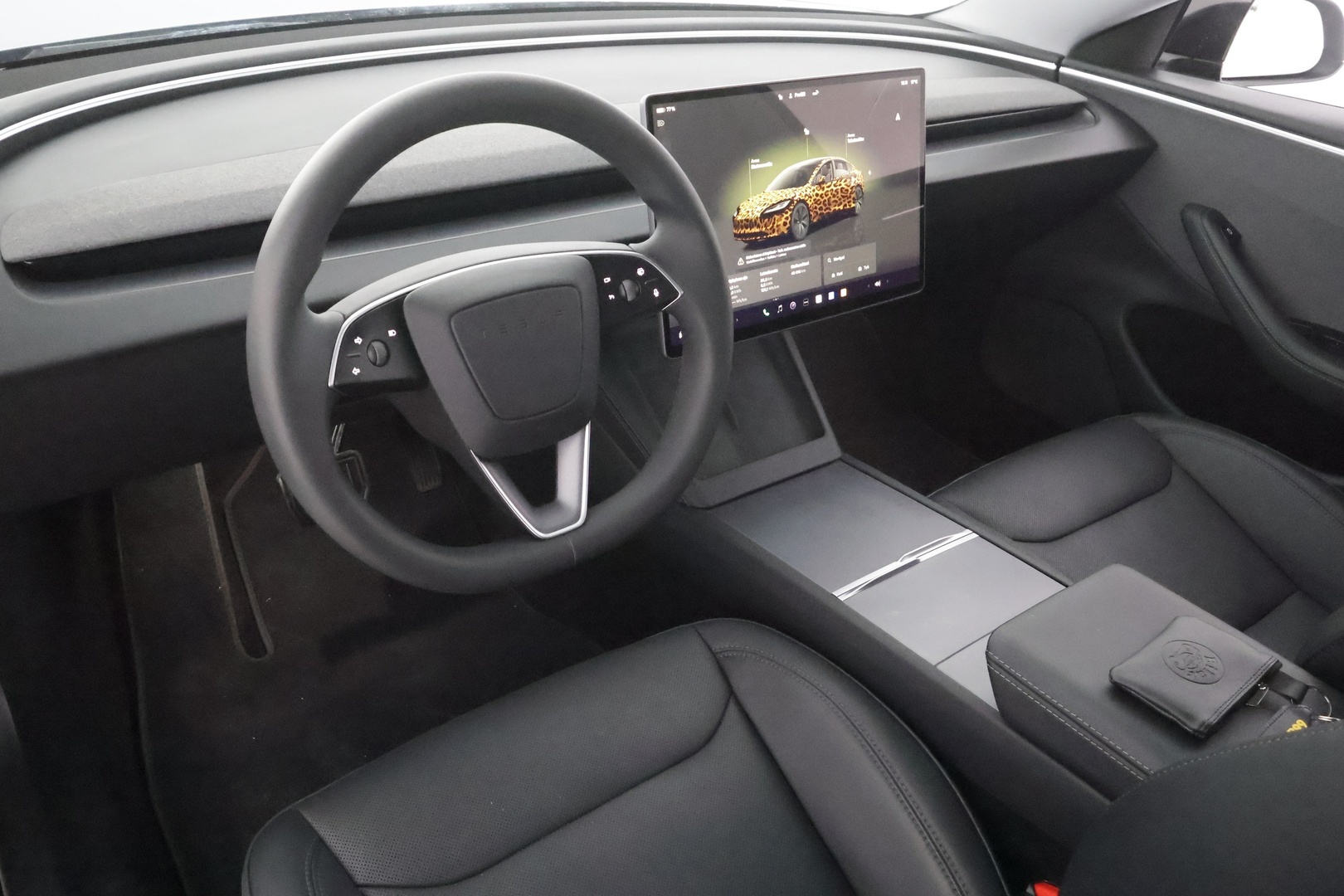 TESLA Model 3 2024