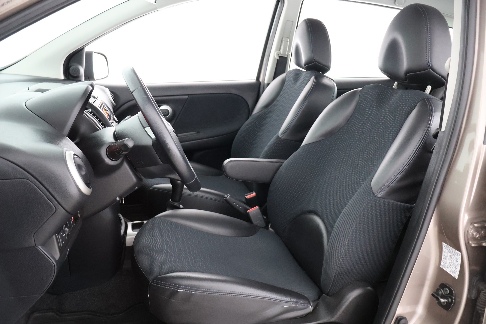 NISSAN Note 2013