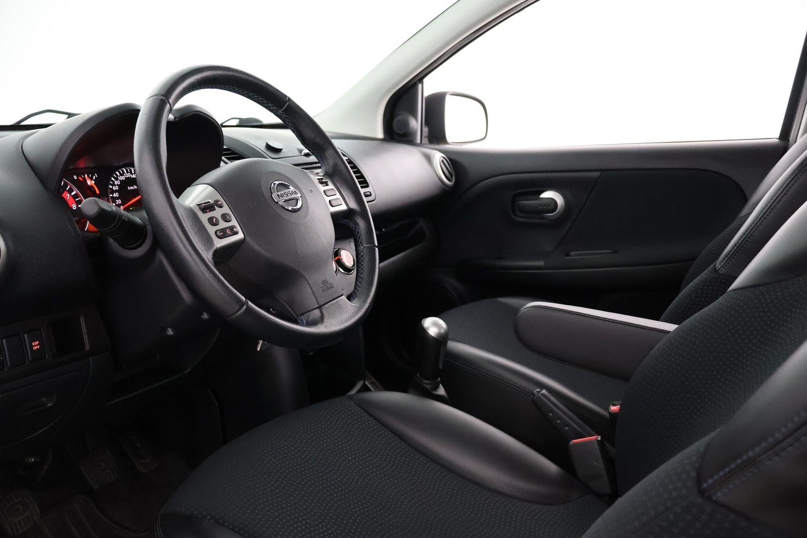 NISSAN Note 2013