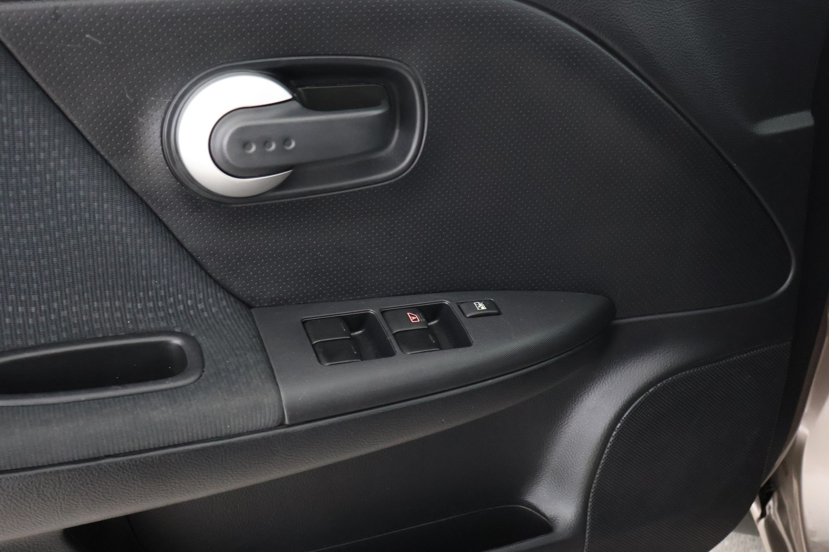 NISSAN Note 2013