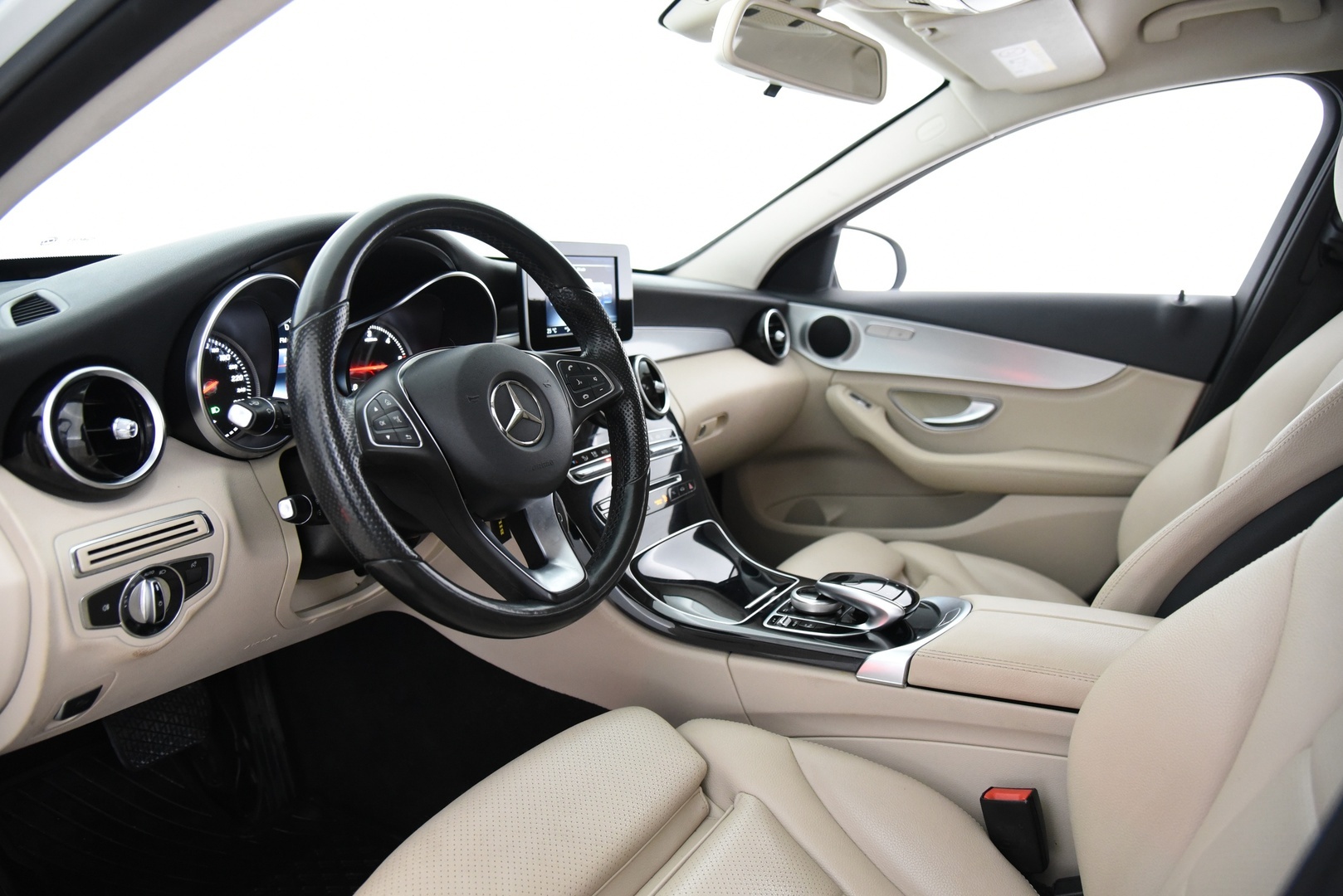 MERCEDES-BENZ C 2015