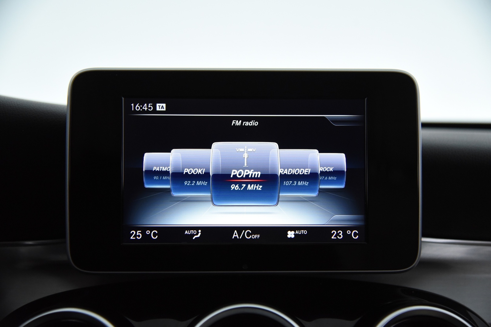 MERCEDES-BENZ C 2015