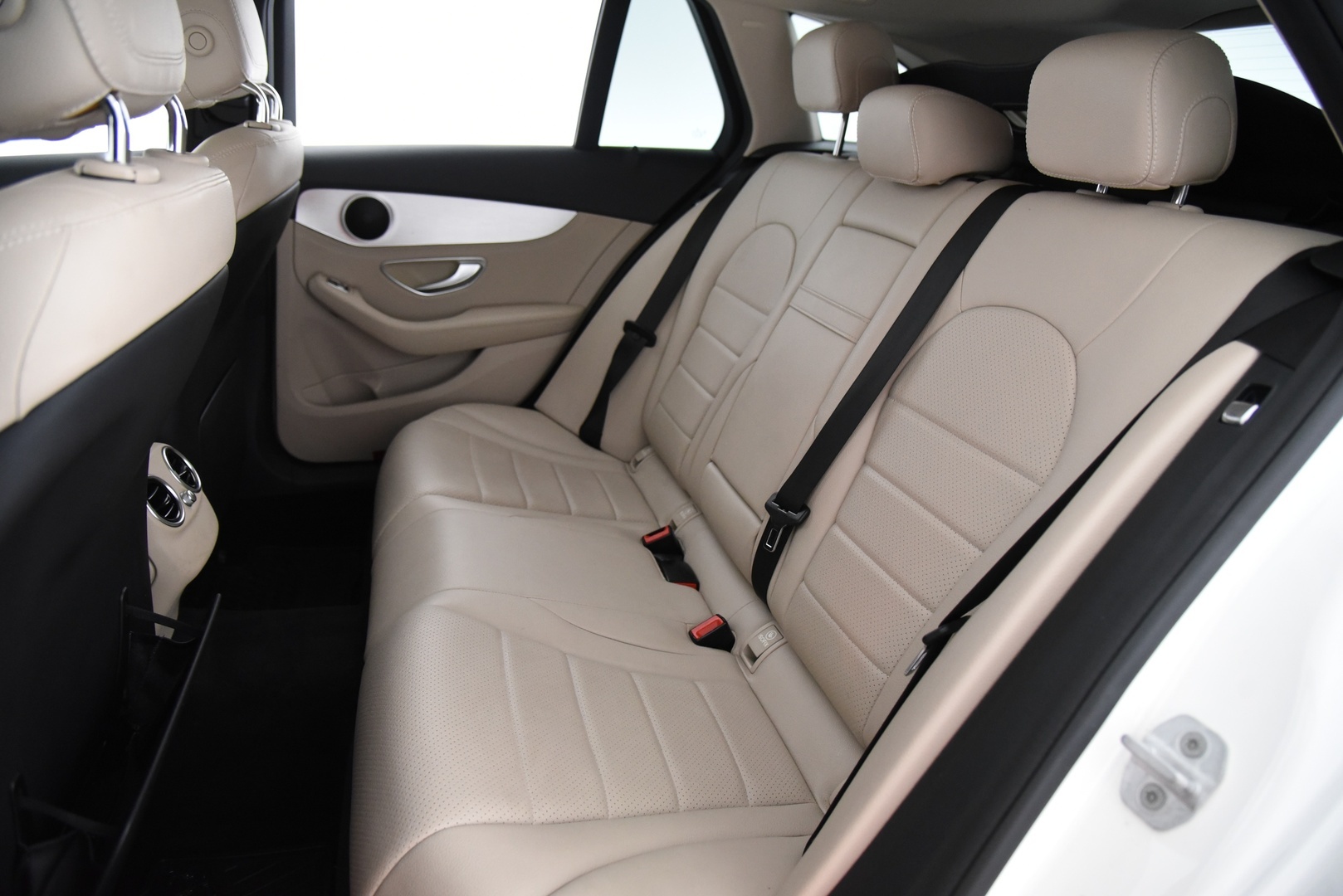 MERCEDES-BENZ C 2015