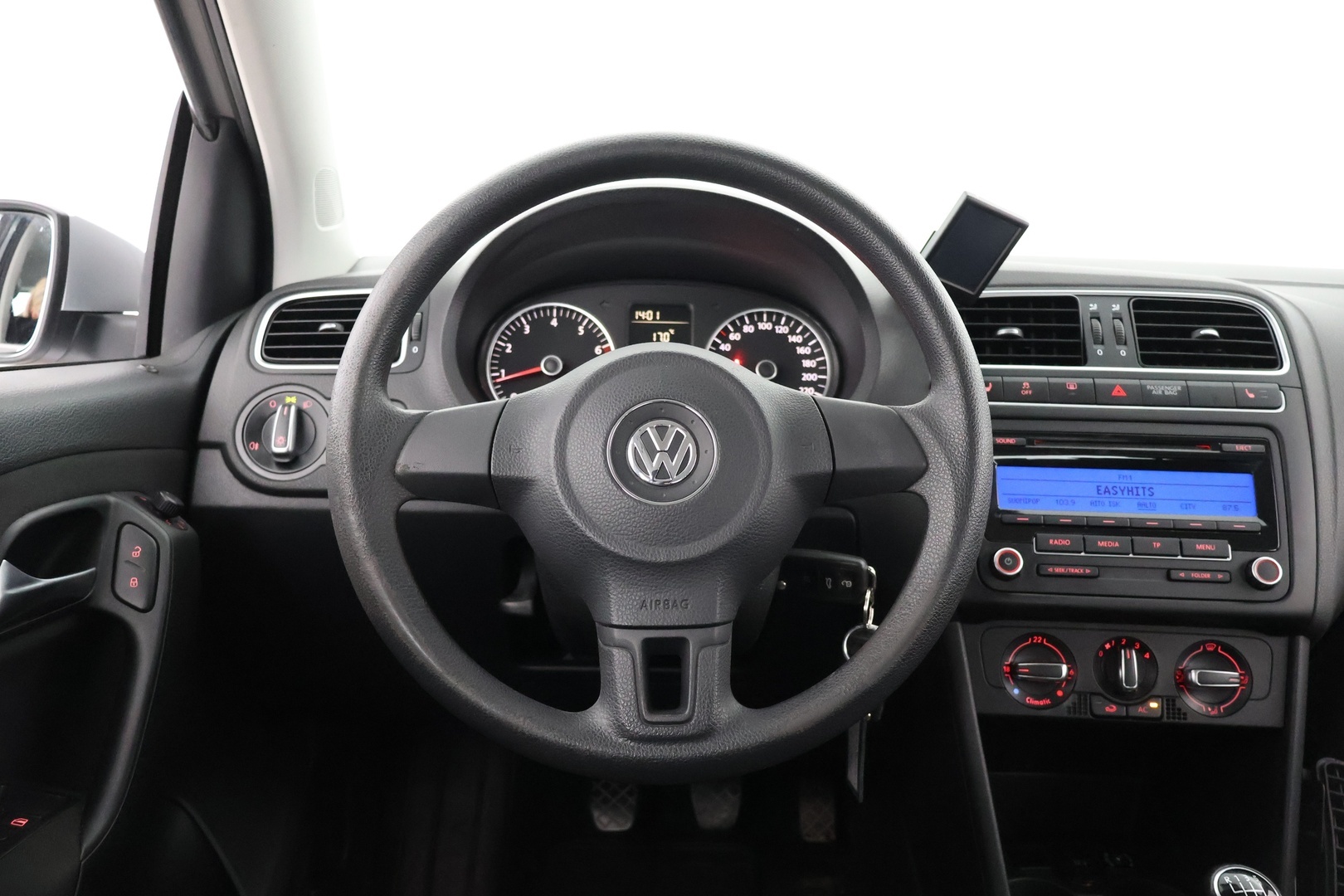 VOLKSWAGEN Polo 2011