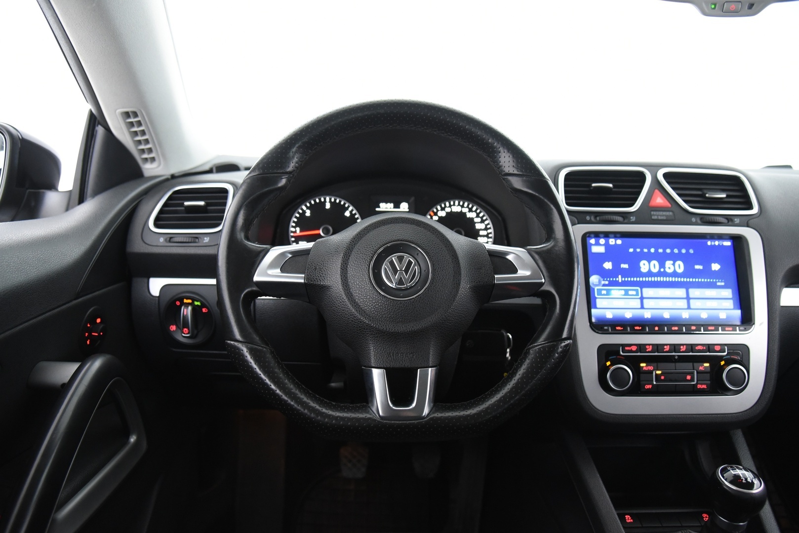 VOLKSWAGEN Scirocco 2012