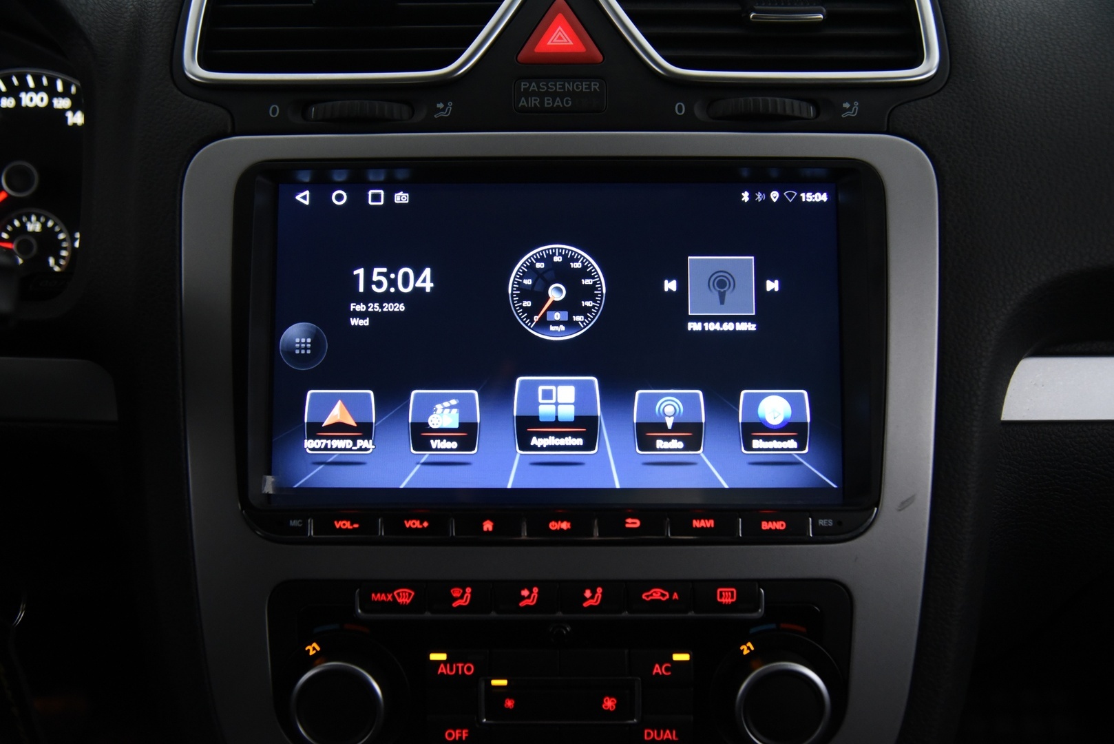 VOLKSWAGEN Scirocco 2012