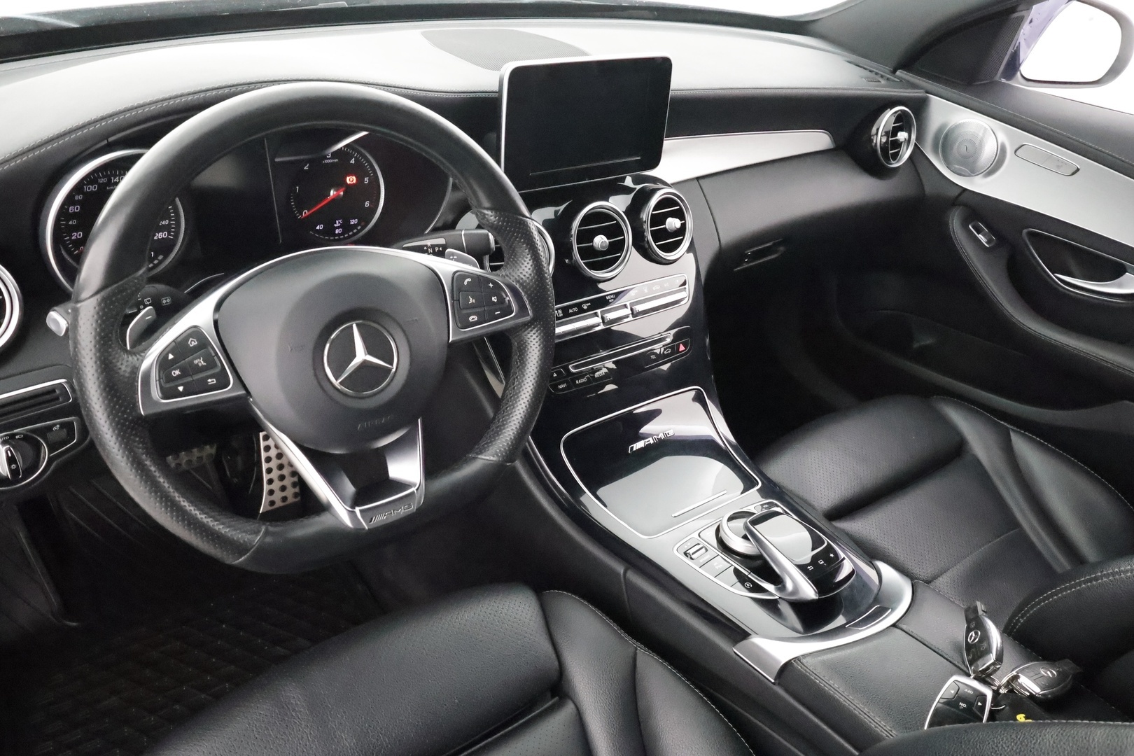 MERCEDES-BENZ C 2016