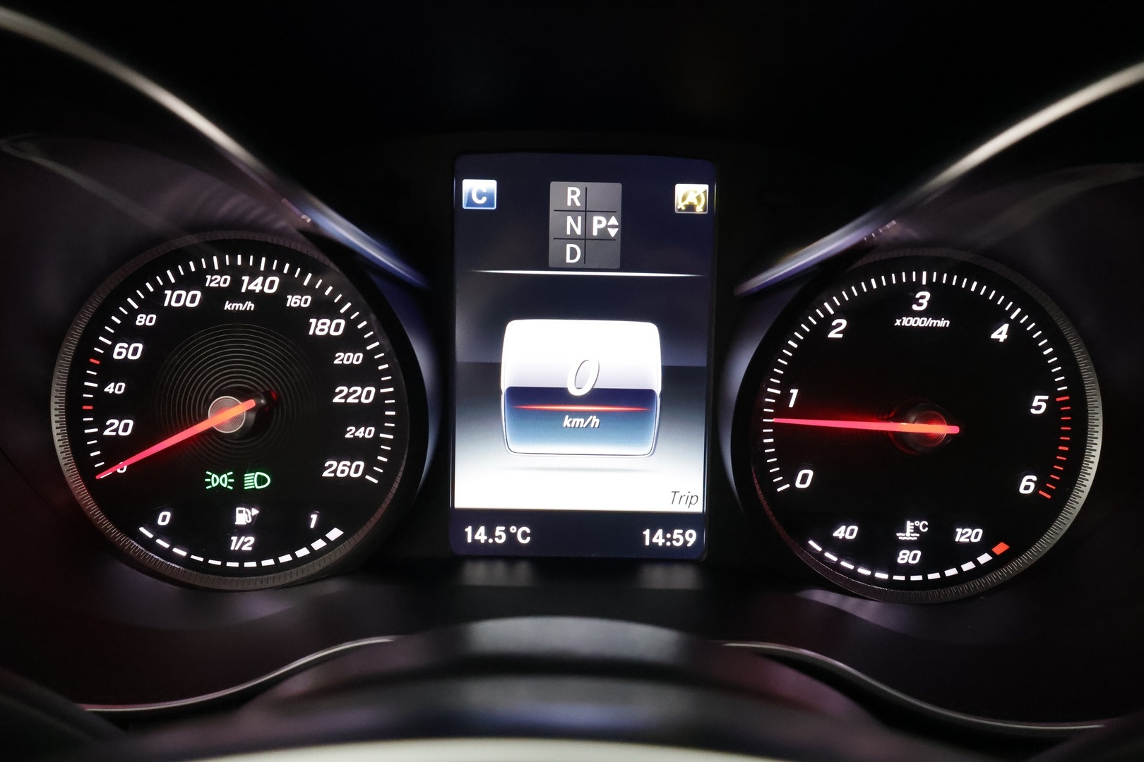 MERCEDES-BENZ C 2016