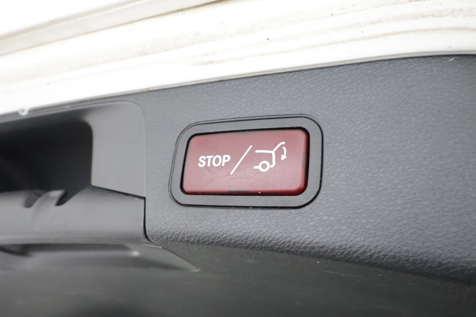 MERCEDES-BENZ C 2016