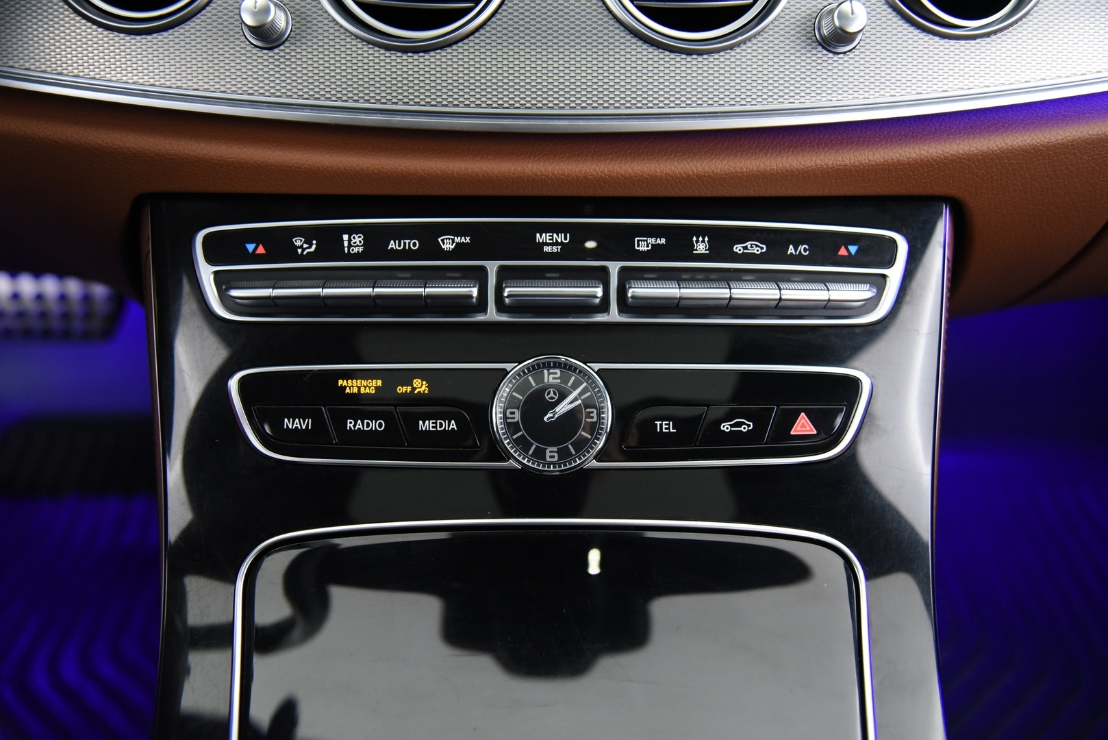 MERCEDES-BENZ E 2016