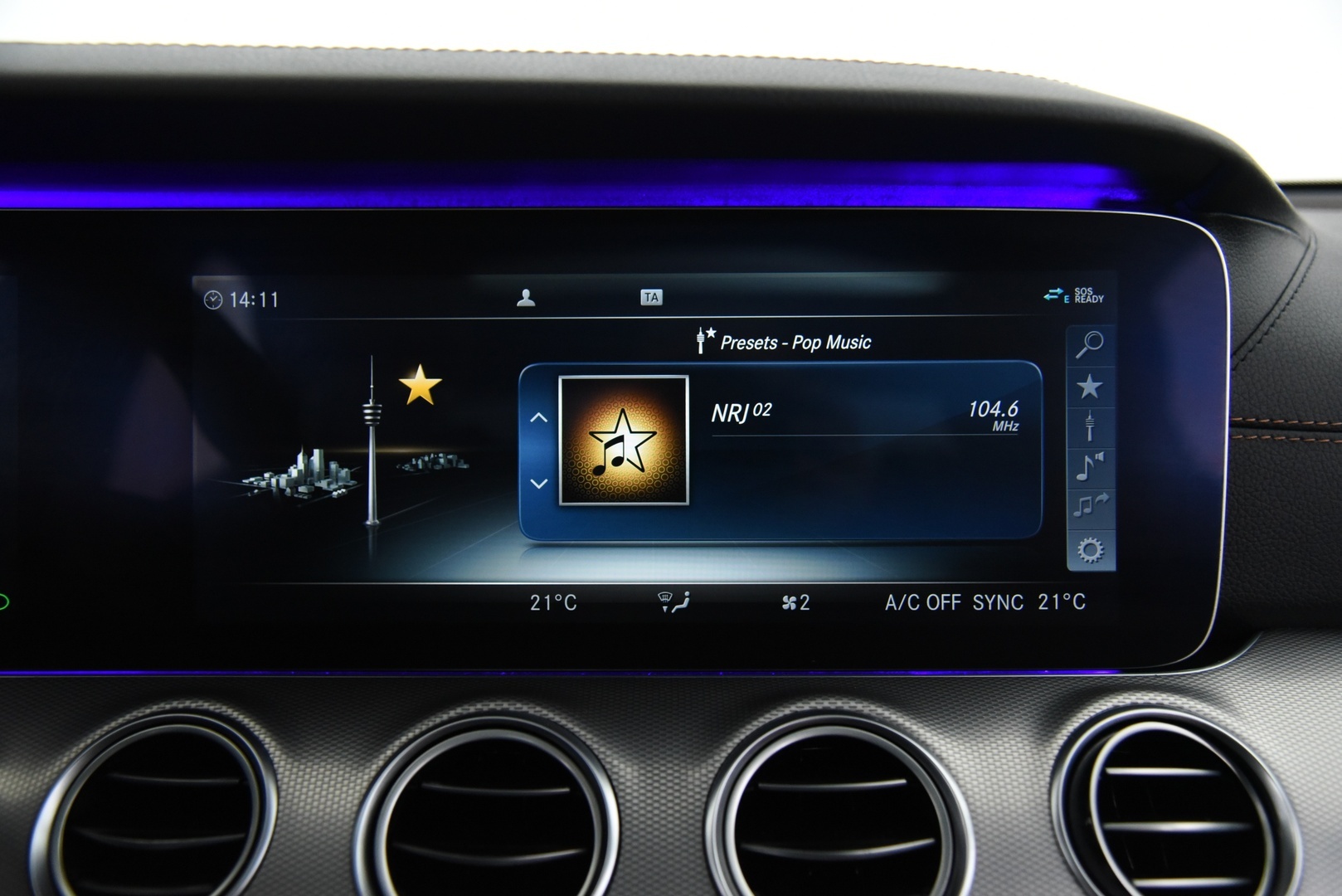 MERCEDES-BENZ E 2016