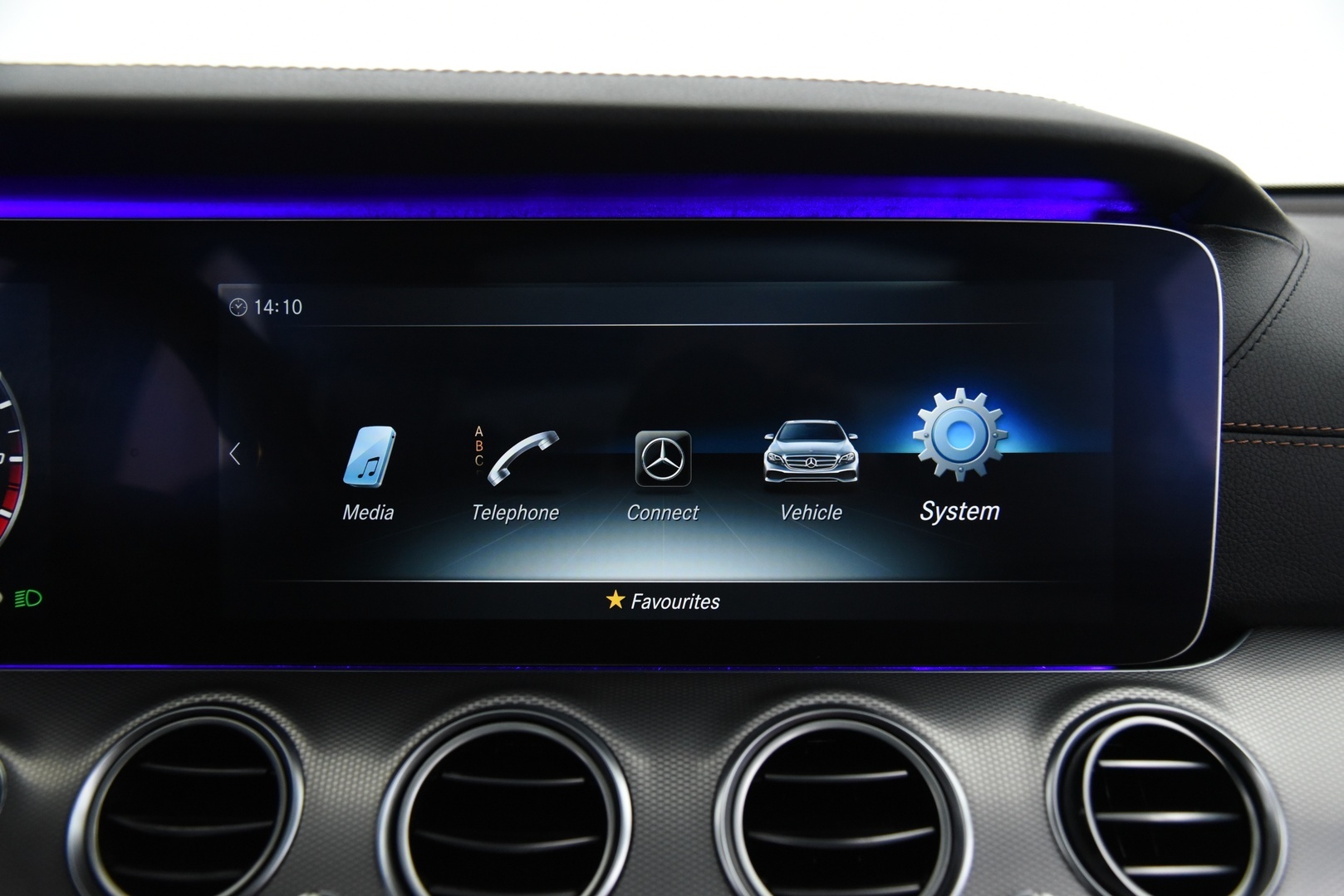 MERCEDES-BENZ E 2016