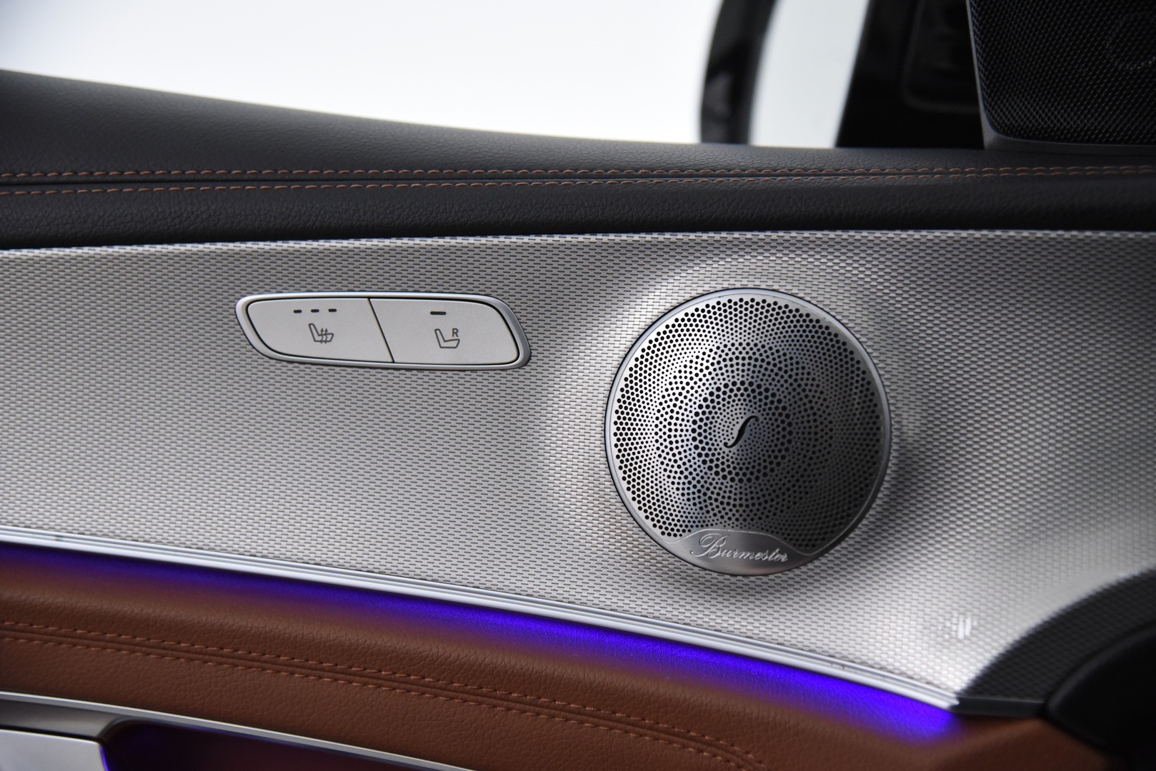 MERCEDES-BENZ E 2016