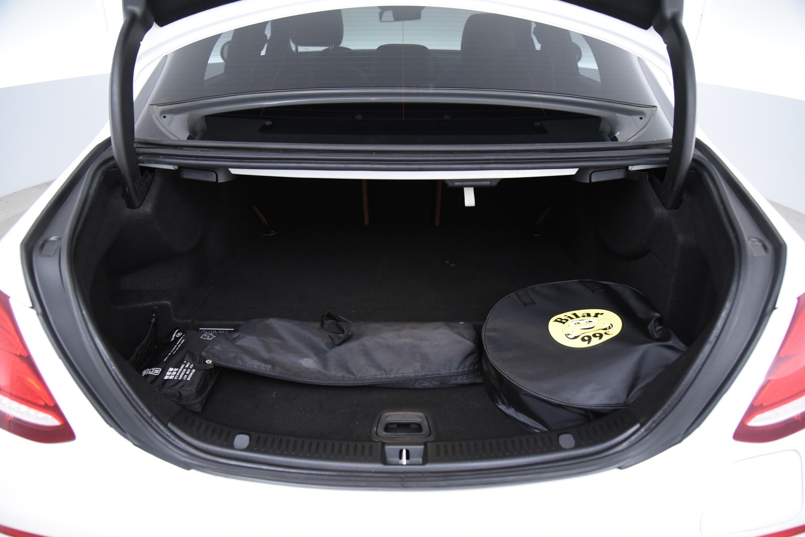 MERCEDES-BENZ E 2016